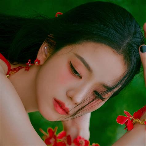 Jisoo Blooms With The Release Of Her Solo Debut Single Album Me K