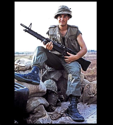 Vietnam War Us Marine Gunner Photo Usmc Proudly Poses With M60 Rifle Ebay