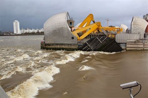Thames Flood Barrier Amusing Planet