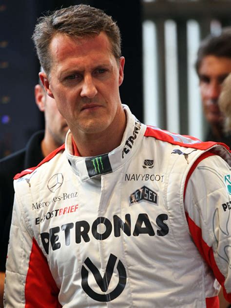 Jean todt ist einer der wenigen, die noch zu ihm dürfen. Michael Schumacher: Verletzungen nach Unfall schwerer als ...