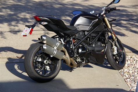 We with black glass and black exhaust. Cleaning a Matte Black StreetFighter 848 (Pic Heavy ...