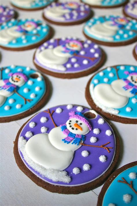 Wondering how to decorate for christmas? Hanging Snowman Decoration Cookies | Tutorial can be found ...