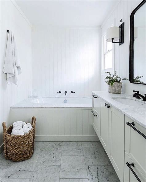 Find your towel type explore our exclusive towels to learn more & pick your fave (or faves, there's lots to love). Black, white, and marble in this modern farmhouse bathroom ...