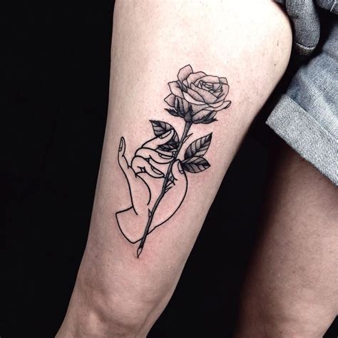 Rose Tattoo On Thigh Best Tattoo Ideas Gallery Tatuajes De Rosa En