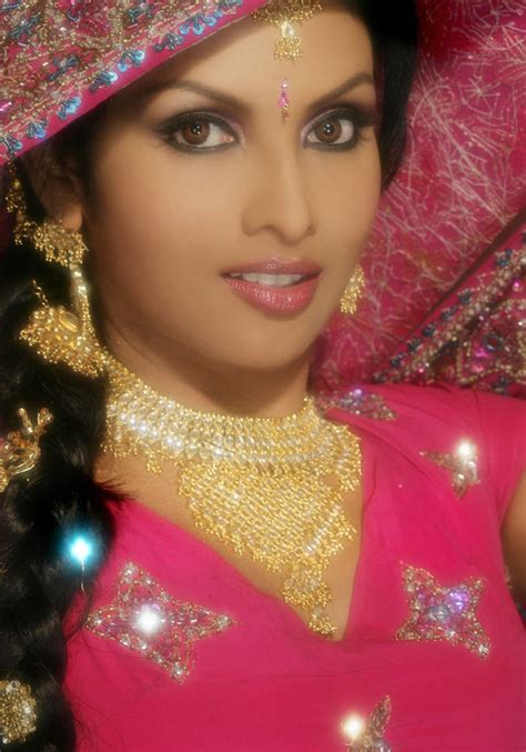 Hot Masala South Indian Actress Jyothirmayi Hot Stills Telugu Cinema