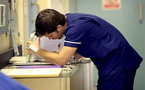 Nhs Wards Should Publish Their Staffing Numbers Daily Mps Say
