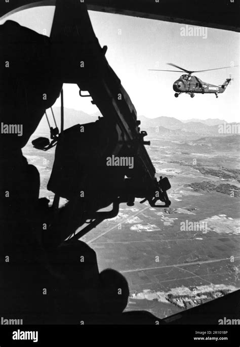 Door Gunners View Over South Vietnam Circa 1965 Stock Photo Alamy