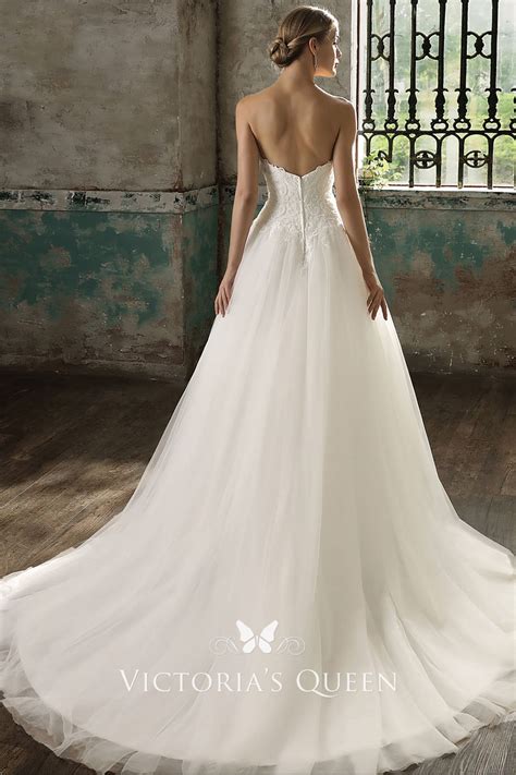 Explore a variety of strapless wedding dresses at theknot.com. Strapless Sweetheart Ivory Lace and Tulle Simple Ball Gown ...