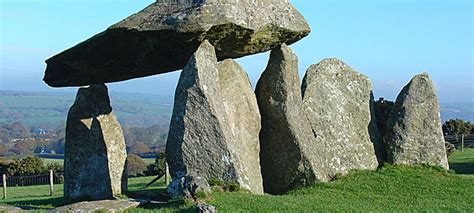 6 Impressive British Stone Structures That Arent Stonehenge