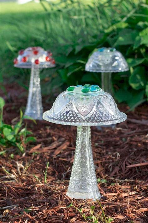 01 Easy Diy Garden Art Design Ideas In 2020 Glassware Garden Art Glass Garden Art Glass Garden
