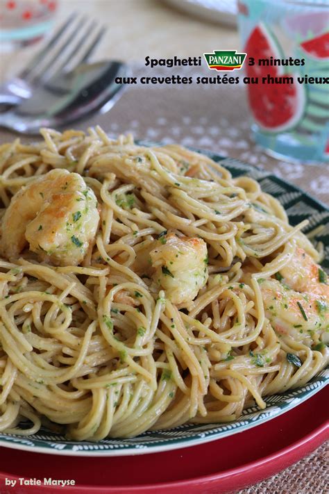 Recette des Spaghetti aux CREVETTES sautées au rhum vieux et pesto