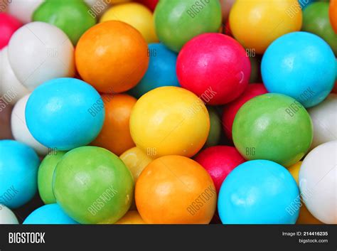 Bubble Gum Chewing Gum Image And Photo Free Trial Bigstock