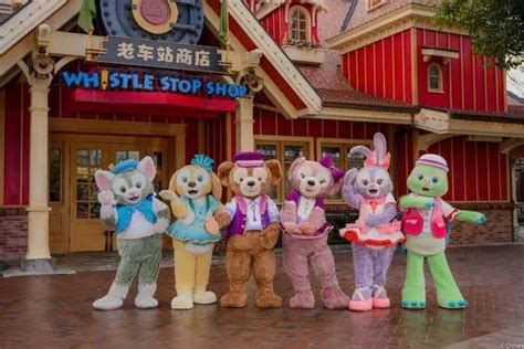Shanghai Disneyland Shares More Insight Into New Character Costumes