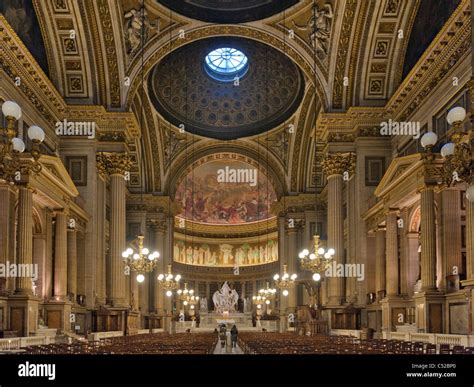 Vista Interior De La Iglesia Madeleine París Francia Fotografía De