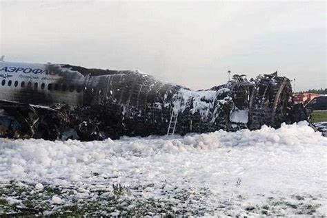 Aeroflot Crash Pilot Error Theory Probed After Deadly Plane Blaze