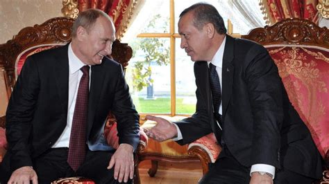 اقترح الرئيس الروسي، فلاديمير بوتين، اليوم الخميس، مواصلة حديثه مع الرئيس الأمريكي جو بايدن، من خلال بث مباشر على الهواء. موسكو: بوتين سيتصل بأردوغان غداً والتطبيع سيستغرق وقتاً