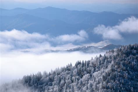 Great Smoky Mountains In The Winter 1000x667 Wallpaper