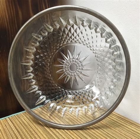 Vintage Arcoroc France Glass Diamond Sunburst Salad Serving Bowl Silver
