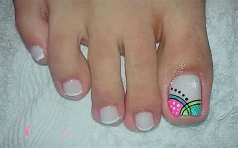 Diseños de uñas pintadas para pies (pedicure fácil paso a paso) 👍uñas y peinados. Uñas pies | Uñas en 2019 | Uñas masglo, Uñas decoradas hermosas y Uñas de pies sencillas