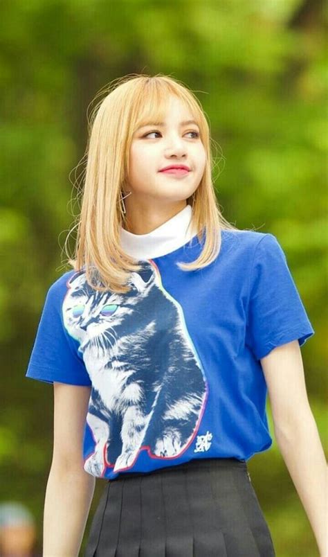 Lιsᥲ Lisa Blackpink Photo Ideas Girl Girl Photo Poses Blackpink