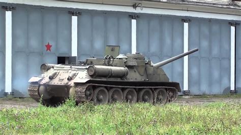 Su 100 Soviet Tank Destroyer Youtube