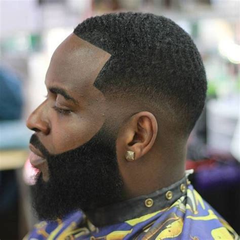 Also known as a skin fade, the bald fade blends the sides and back into the skin for an effortless, edgy finish. Pin on Corte de cabelo nigga