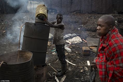 Nairobi Photographs Reveal The Hardships Of Life In Kenyas Capital