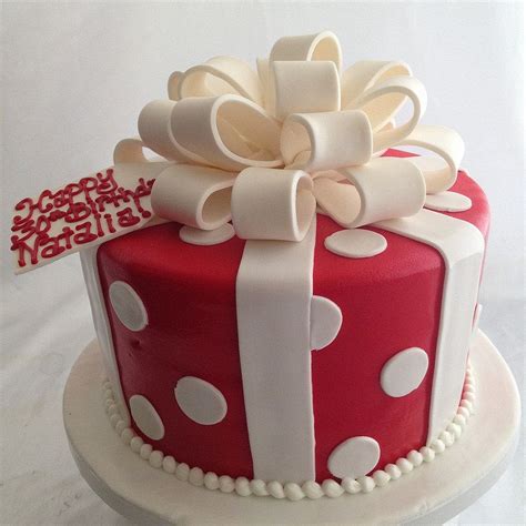 Maybe you would like to learn more about one of these? round gift box cake (2744) | Gift box cakes, Present cake ...