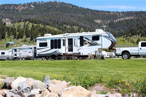 Yellowstone Holiday Rv Campground And Marina In West Yellowstone Montana Mt