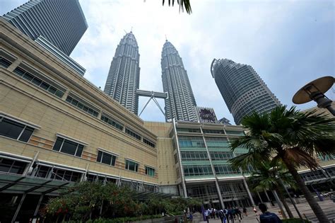 Klcc suria is one of the most prestigious shopping centre in malaysia. Mix of retailers to replace Parkson KLCC