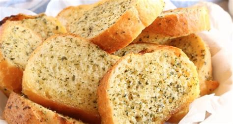 Italian Garlic Bread Foods Trend