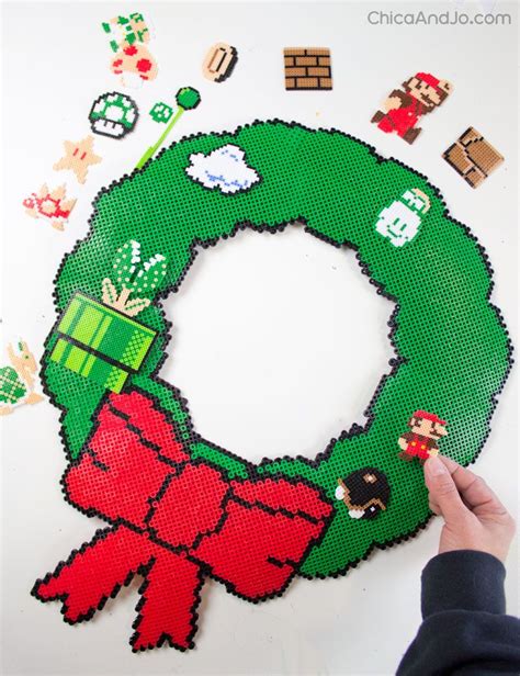 8 Bit Super Mario Pixel Art Christmas Wreath Chica And Jo Geek
