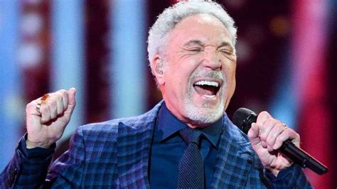 Sir Tom Jones Allegedly Collapses Before Concert And Is Forced To