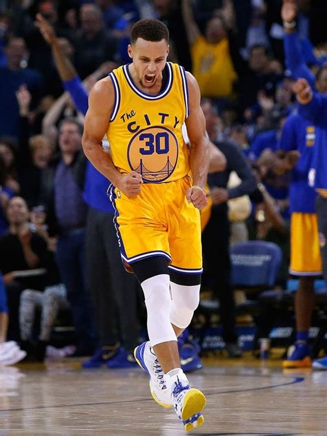 Warriors Guard Stephen Curry Named Kia Nba Most Valuable Player