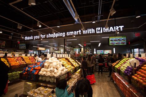 Scenes From the New H Mart in Central Square
