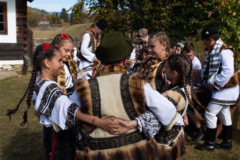 Vama Romania September 28th 2019 Kids Wearing Traditional Dancing