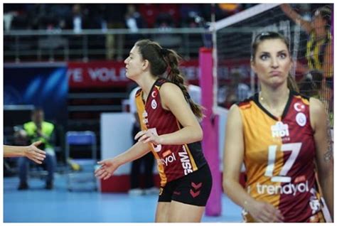 Turkish Women S Volleyball 2017 18 สรุปผล Match 16 เอวังด้วยประการเฟเนฯ Pantip