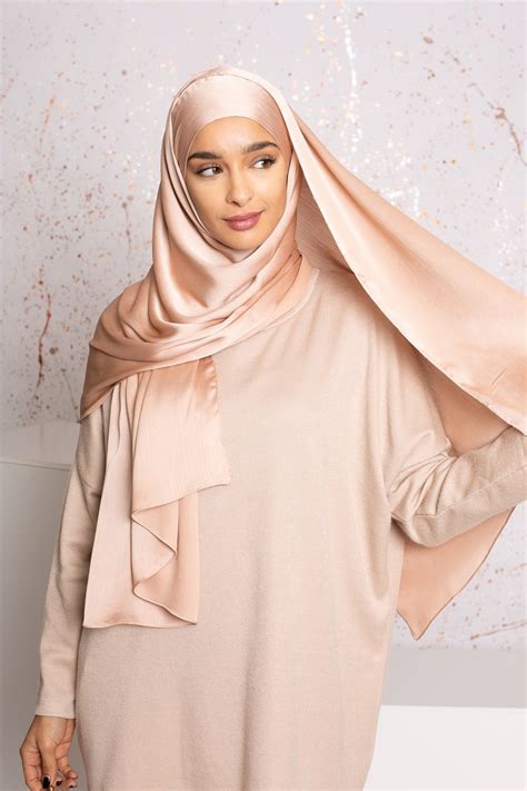 Nude Pleated Satin Ready To Tie Hijab