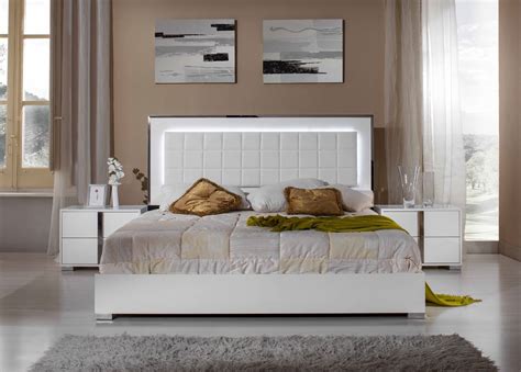 Shop.alwaysreview.com has been visited by 1m+ users in the past month Modrest San Marino Modern White Bedroom Set