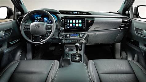 Toyota Hilux Revo Interior