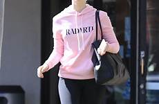 fanning elle gym bright pink spotted make hoodie makeup leaving while studio city sporting actress