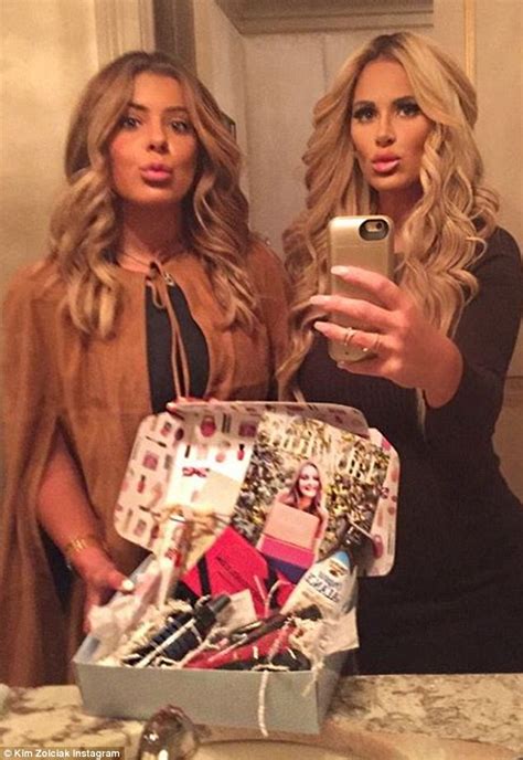 Kim Zolciak And Daughter Brielle Plug Beauty Product In Instagram Selfie Daily Mail Online