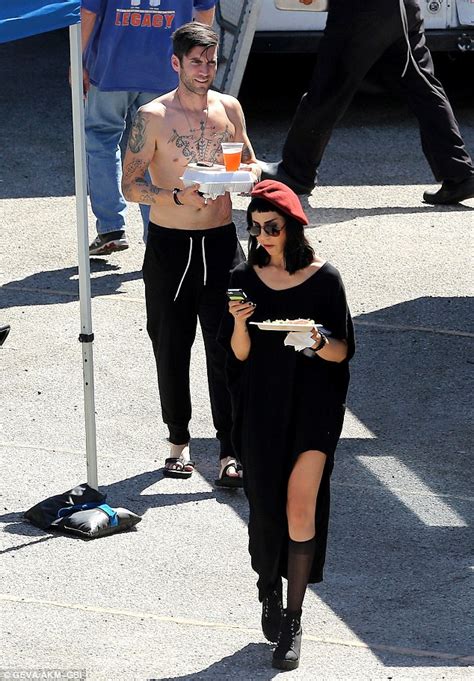 Jaimie Alexander Parades Six Pack Abs On Set Of New Film Broken Vows