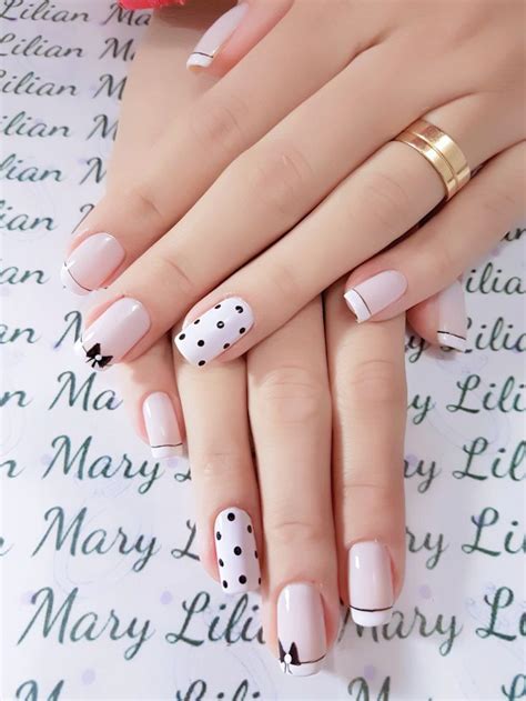 Ver más ideas sobre uñas decoradas, disenos de unas, decoración de unas. Pin de Iulia en Unghii | Manicura para uñas cortas, Uñas ...