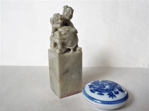 Vintage 1960s Chinese Carved Soapstone Chop Seal And Ink Pad Fine