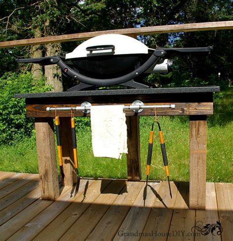 Why not try imitating the architectural design of your house? How to build an outdoor grill station DIY wood working ...
