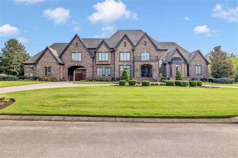 Suburban Bliss: Homes Within a 30-Minute Drive of Nashville