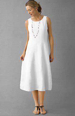 Wedding dresses pinterest popular wedding dresses bridal dresses wedding gowns lace wedding trendy wedding wedding ideas dresses dresses wedding simple. Plain Elegant White Wedding Dress Designs | Wedding ...