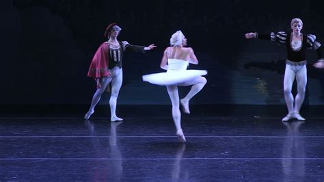 Les Ballets Trockadero De Monte Carlo Dec 14 Jan 2 Youtube