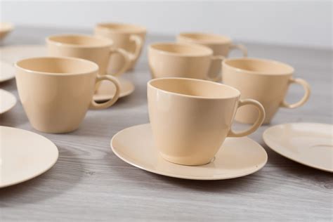 Vintage Melamine Tea Cups Saucers And Bowls Beige Plastic Coffee Mugs